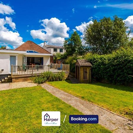 Spacious Detached Bungalow By Harperletting Short Lets & Serviced Accommodation Buckely With Pool Table & Driveway Buckley Buitenkant foto